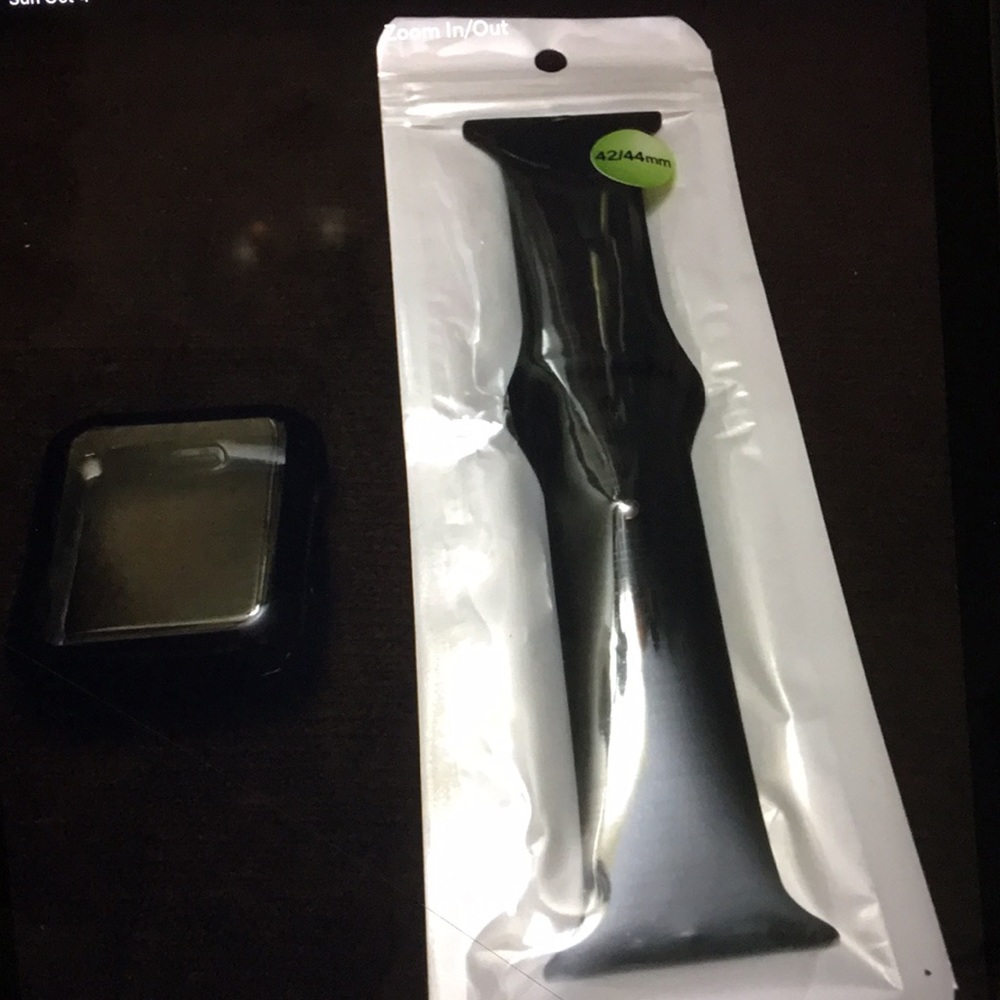 🆕 WATCH BAND AND SCREEN PROTECTOR FOR APPLE WATCHES NWT